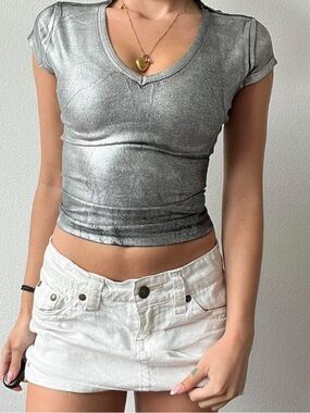 le chateau Metallic Silver V-Neck Cropped Tee